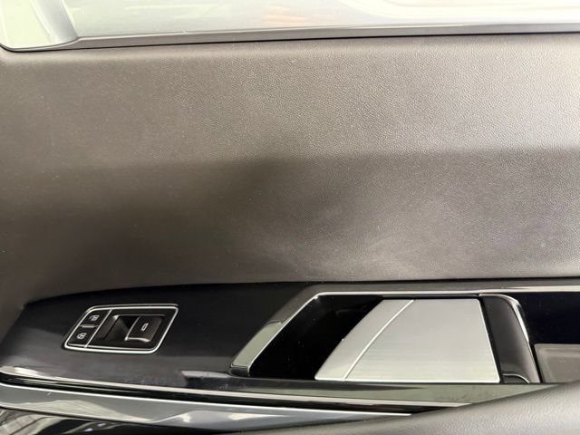 Certified 2025 Cadillac Escalade Sport Platinum w/ LPO, ONYX Package AWD/4WD image 35
