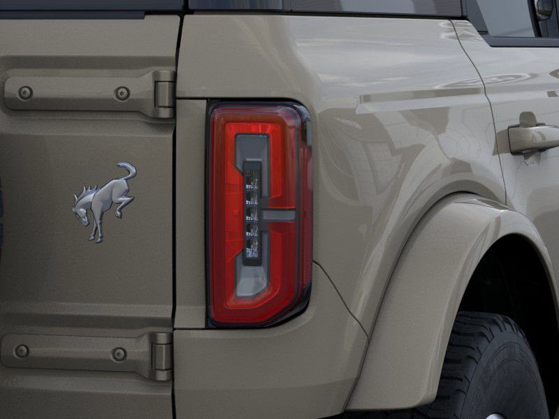 Used 2025 Ford Bronco Outer Banks AWD/4WD image 48