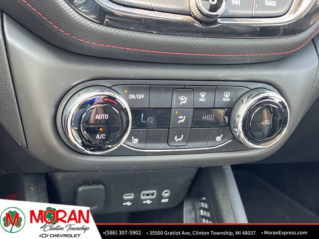 Certified 2021 Chevrolet TrailBlazer RS w/ Sun and Liftgate Package AWD/4WD image 25