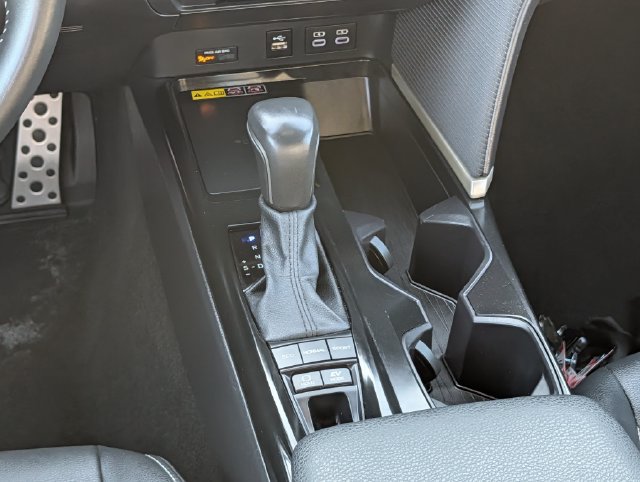 Used 2025 Toyota Camry SE FWD image 14