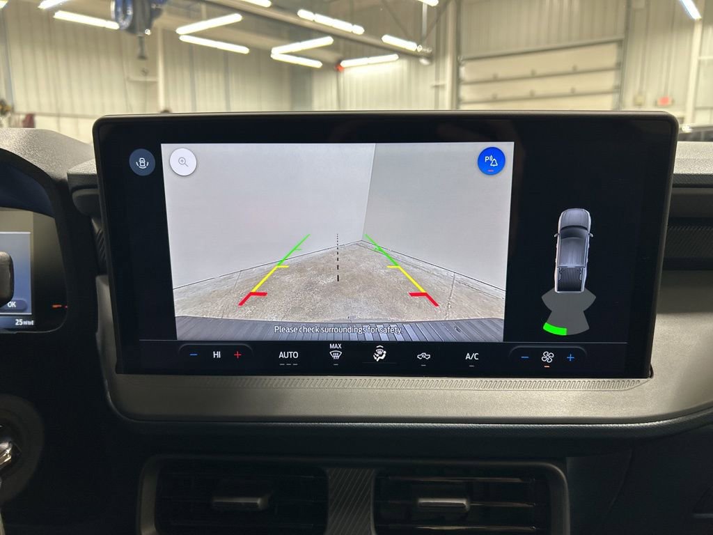 New 2025 Ford Maverick XL image 18