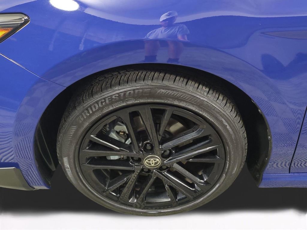 Used 2025 Toyota Camry SE w/ Multimedia Upgrade Package image 11