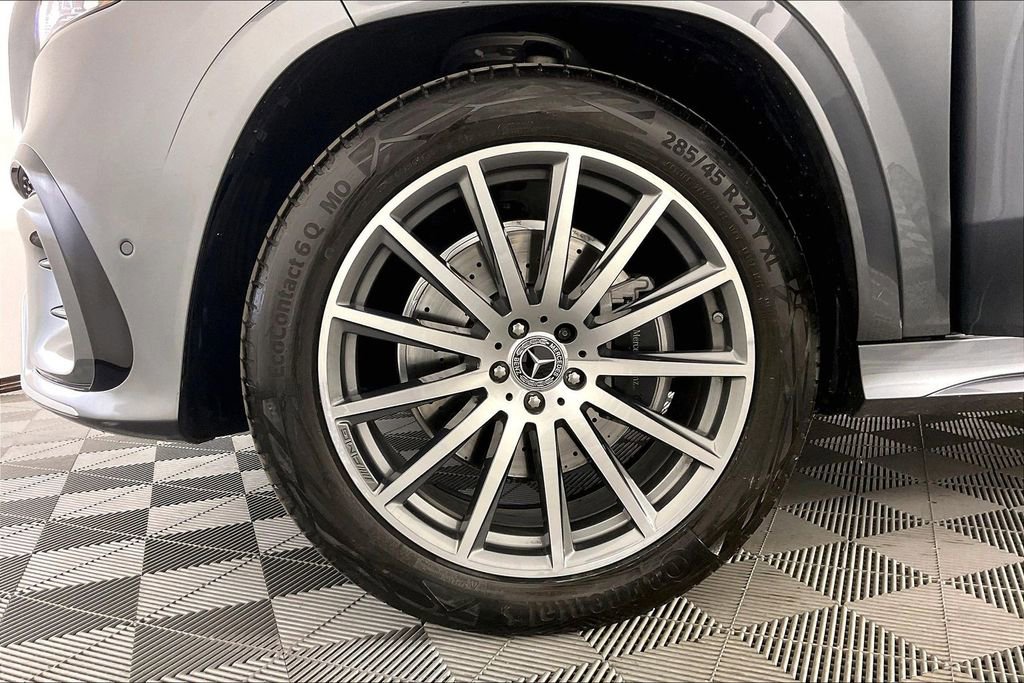 New 2025 Mercedes-Benz GLS 450 4MATIC image 12