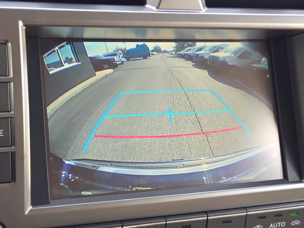 Used 2018 Lexus GX 460 Premium w/ Premium Package AWD/4WD image 8