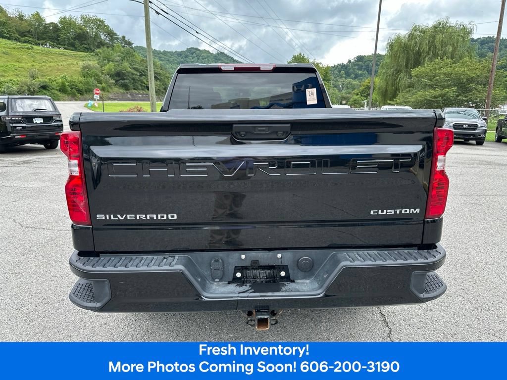 Used 2024 Chevrolet Silverado 1500 Custom AWD/4WD image 4