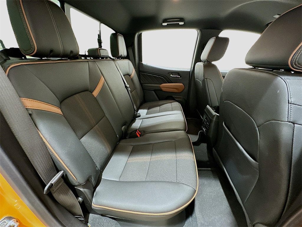 Used 2025 GMC Canyon AT4 image 28