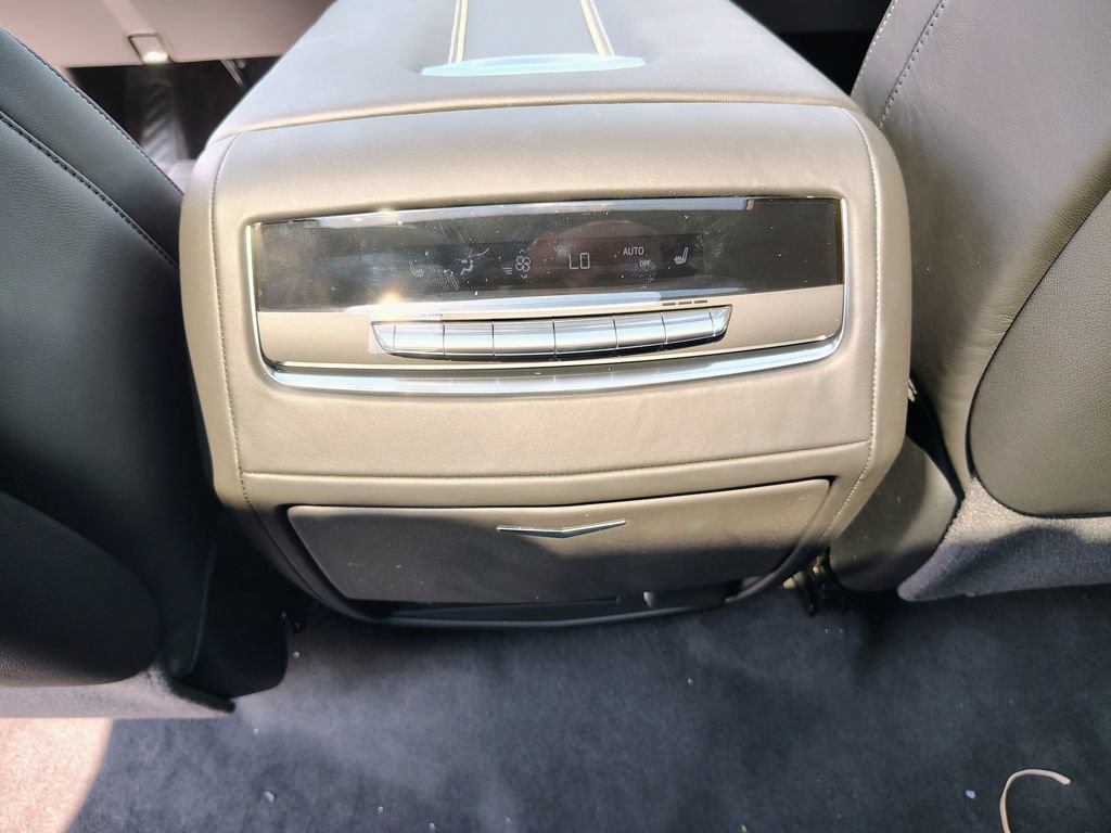New 2026 Cadillac Escalade Platinum Sport w/ LPO, ONYX Package AWD/4WD image 42