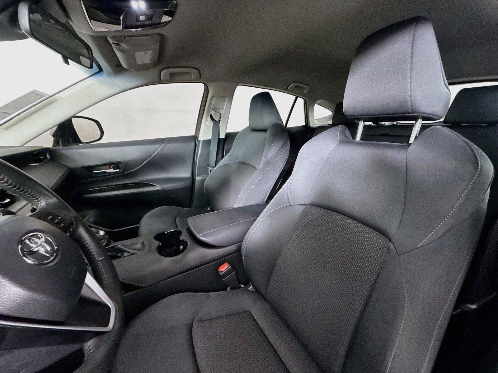 Certified 2023 Toyota Venza LE AWD/4WD image 3