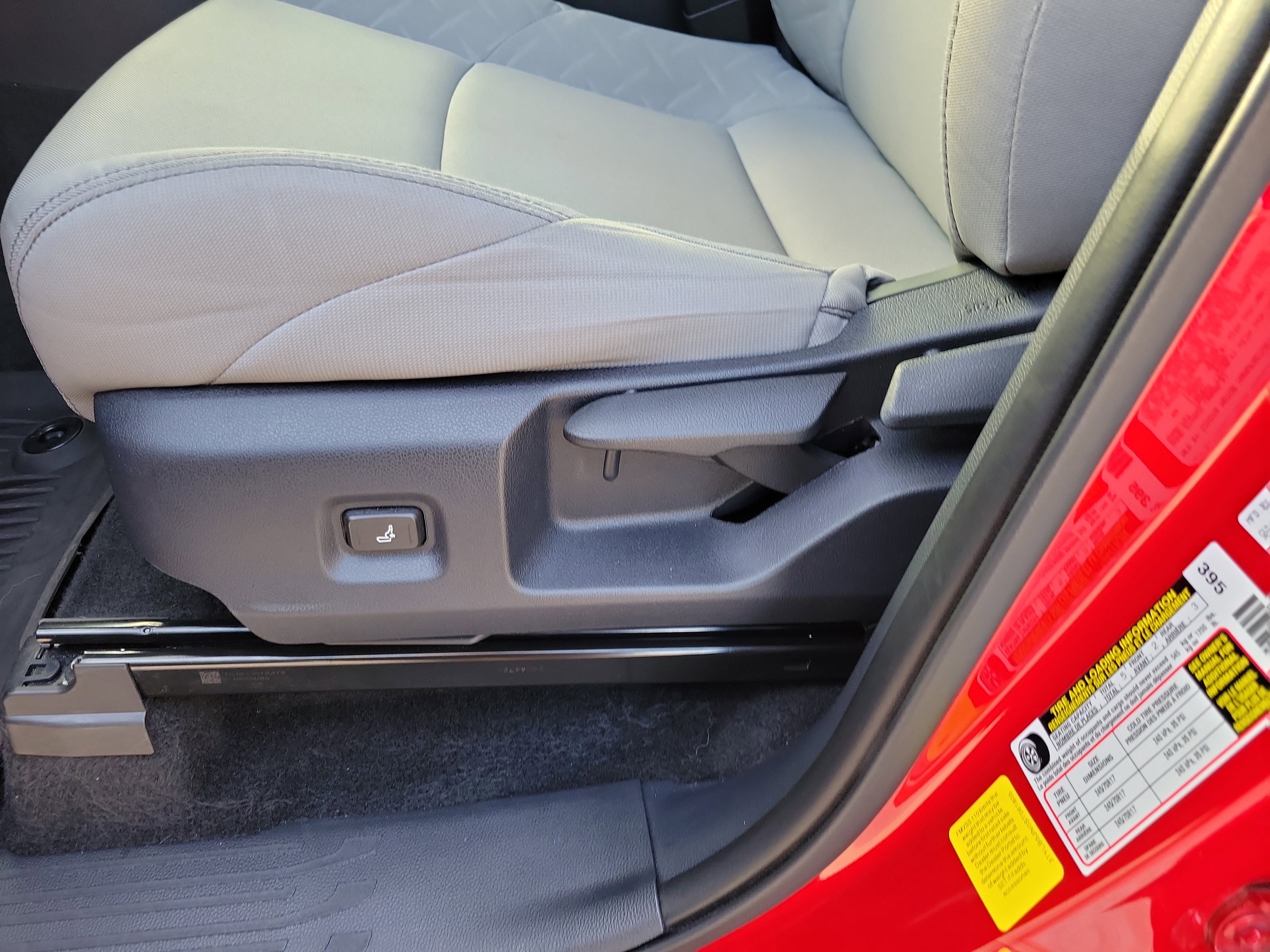 Certified 2025 Toyota Tacoma SR5 image 14