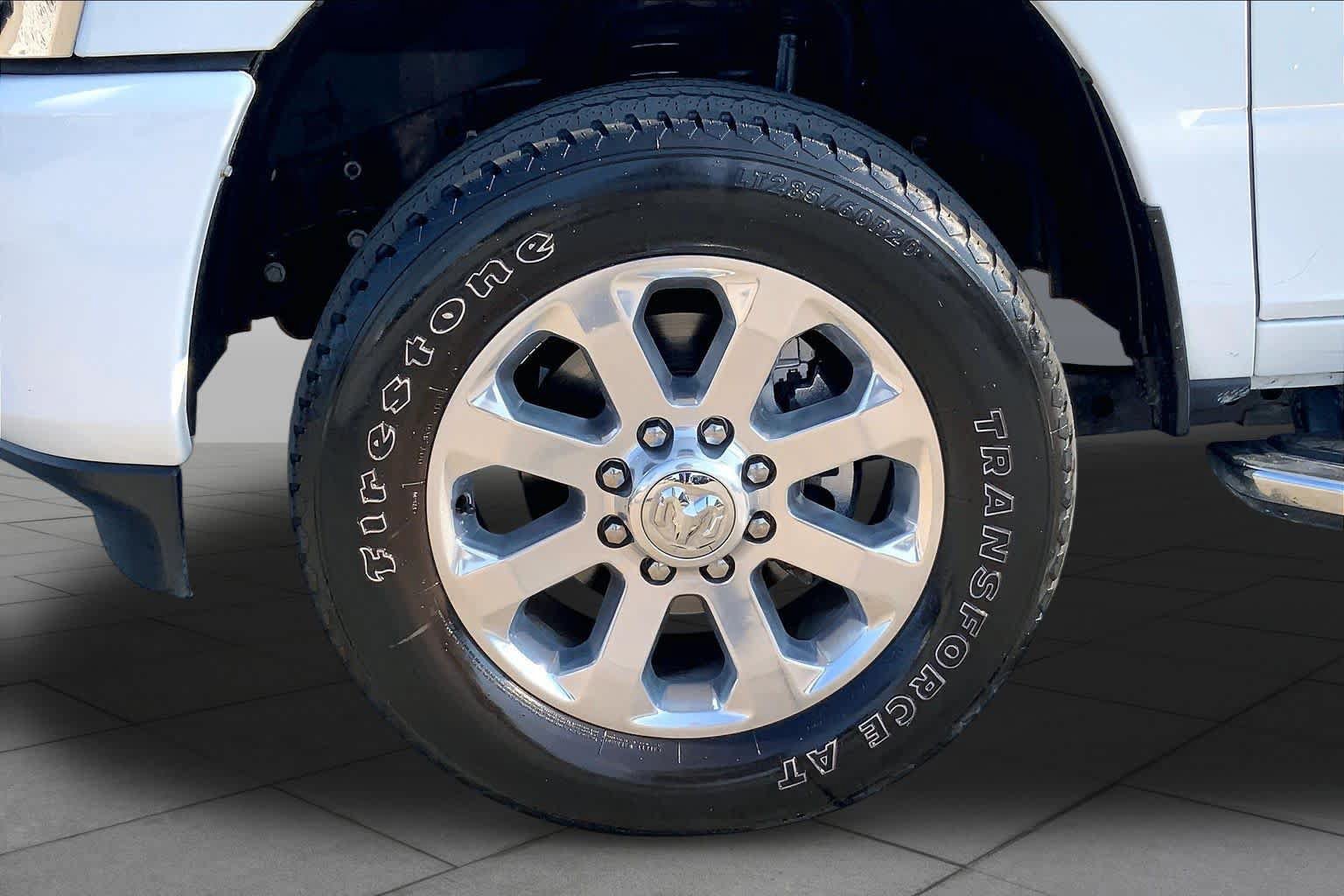 Used 2023 RAM 3500 Laramie AWD/4WD image 11