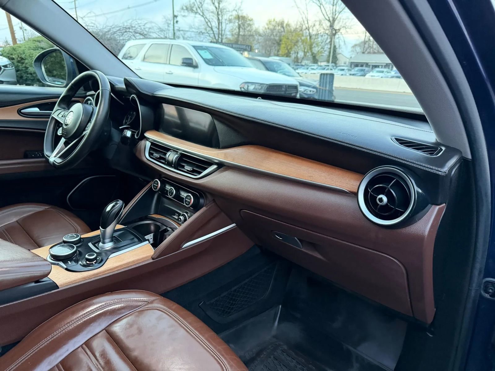 Used 2019 Alfa Romeo Stelvio Ti Lusso w/ Quick Order Package 22X Lusso image 23