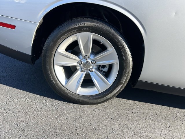 Used 2023 Dodge Challenger SXT image 7