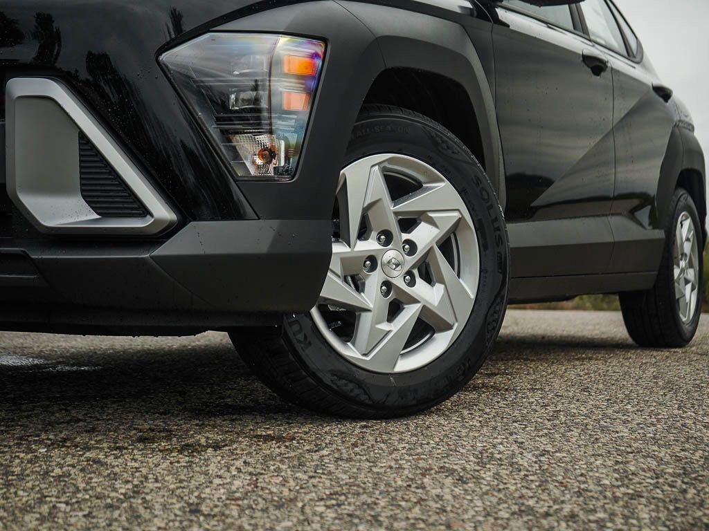 New 2026 Hyundai Kona SE image 6