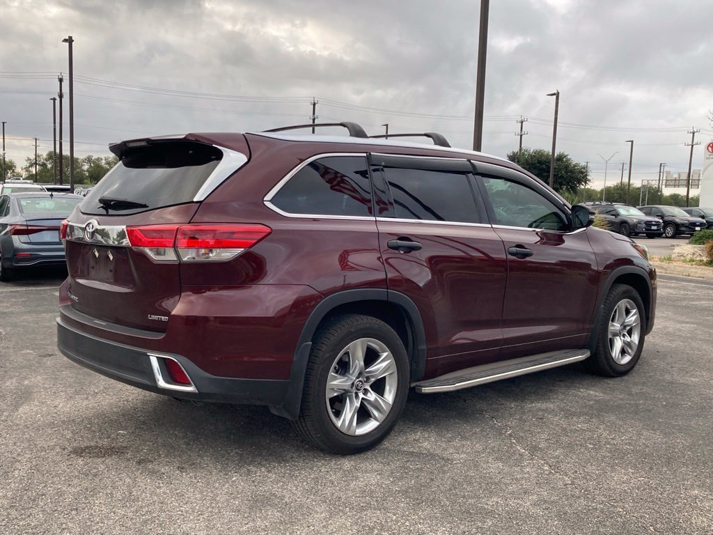 Used 2019 Toyota Highlander Limited FWD image 5