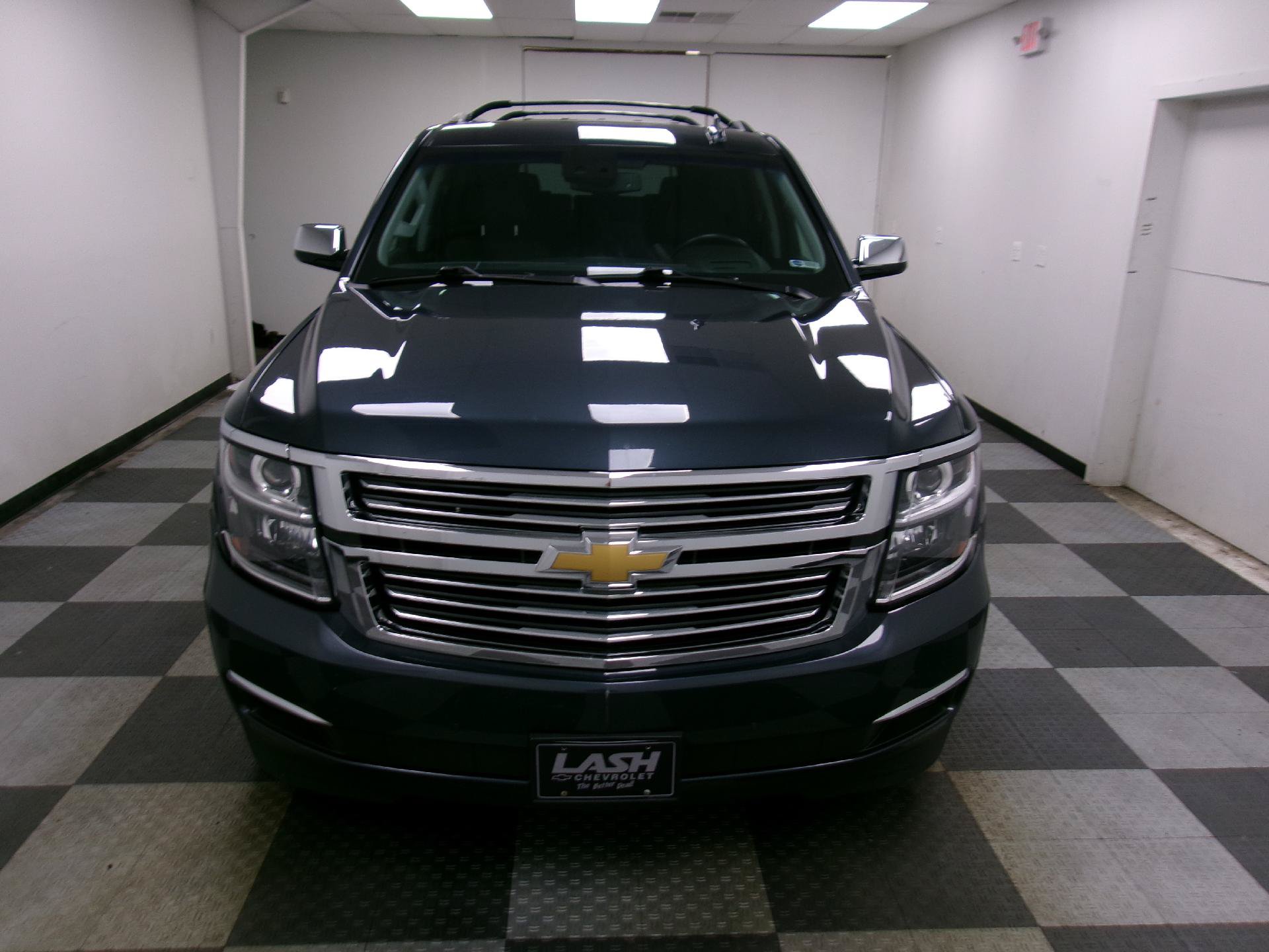 Used 2019 Chevrolet Tahoe Premier AWD/4WD image 16