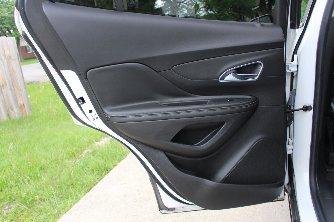Used 2016 Buick Encore Convenience FWD image 29