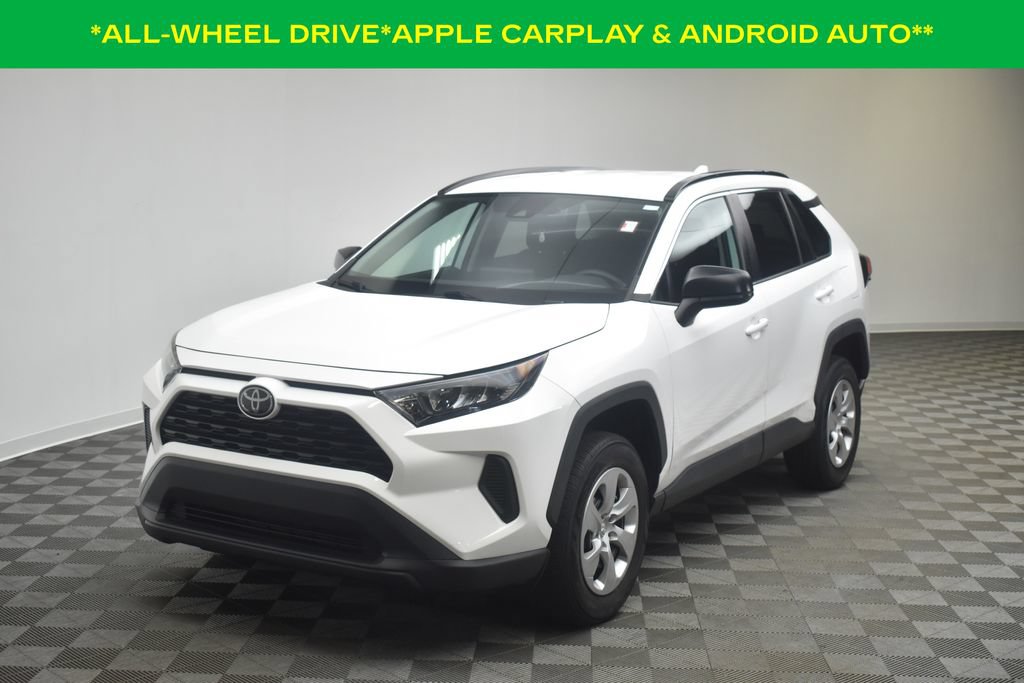 Used 2021 Toyota RAV4 LE AWD/4WD image 3