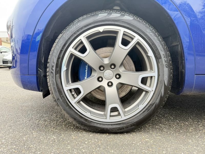 Used 2017 Maserati Levante w/ Luxury Package image 36