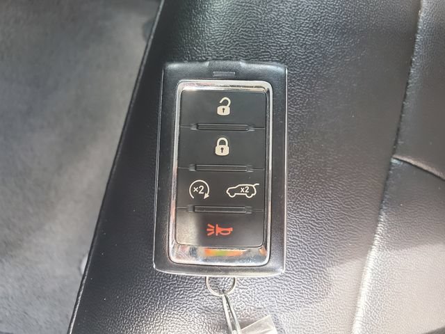 Certified 2023 Jeep Grand Cherokee L Limited AWD/4WD image 32