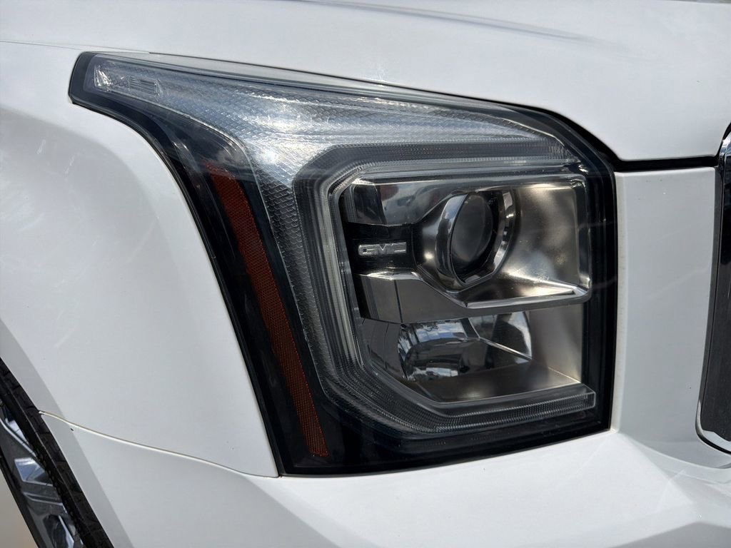 Used 2019 GMC Yukon Denali w/ Denali Ultimate Package RWD image 10