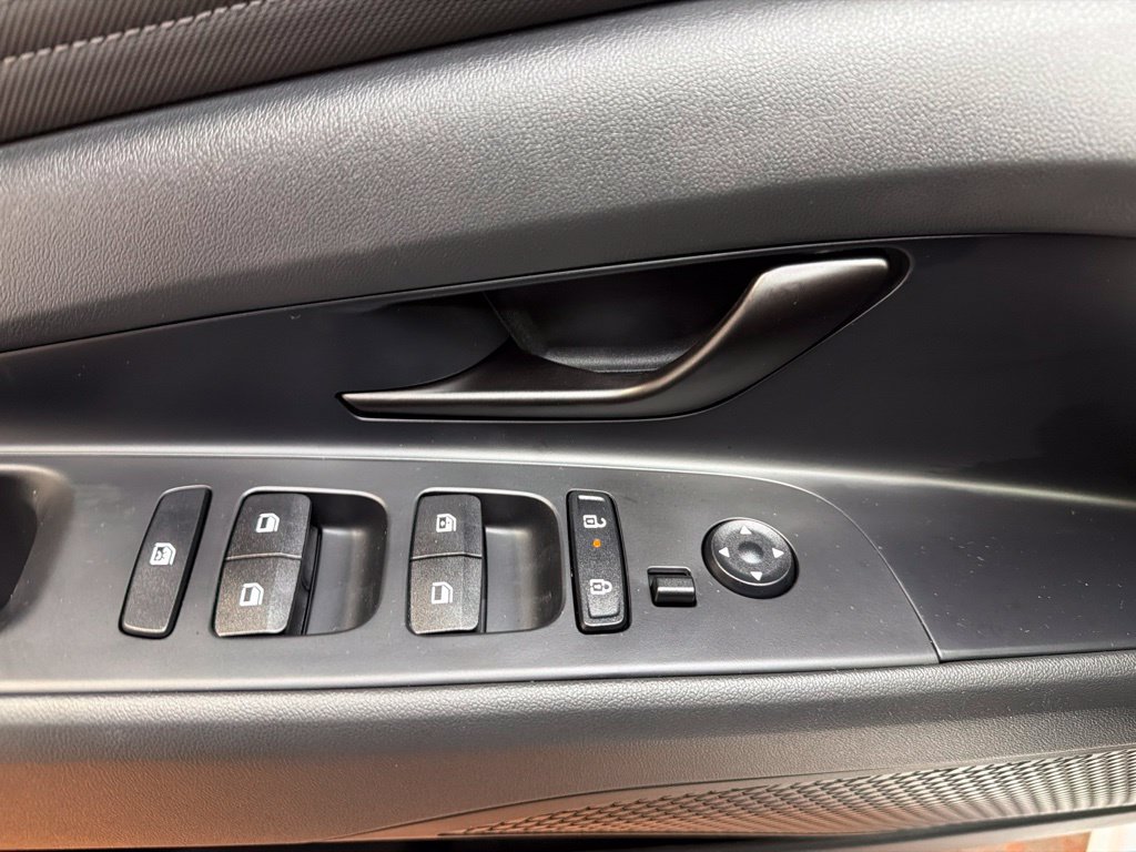 Certified 2026 Hyundai Elantra SEL Sport Premium FWD image 22