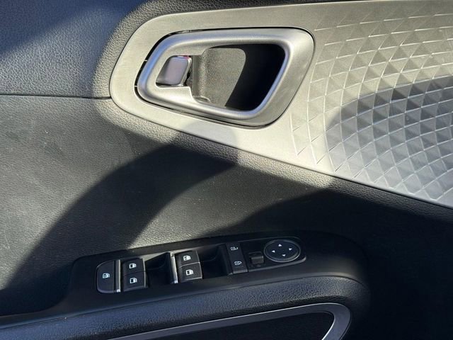 Used 2024 Kia Soul LX w/ Option Group 015 image 26