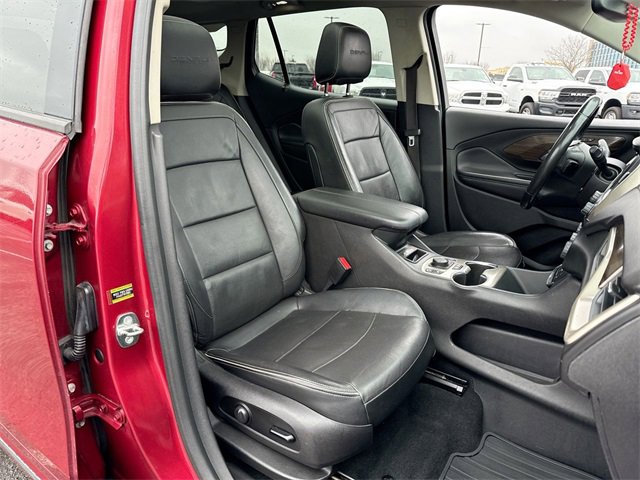 Used 2018 GMC Terrain Denali w/ Advanced Safety Package image 25