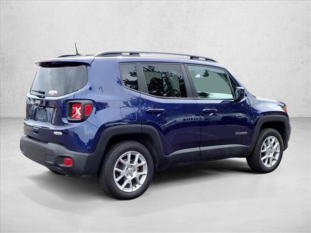 Used 2019 Jeep Renegade Latitude w/ Cold Weather Group AWD/4WD image 3