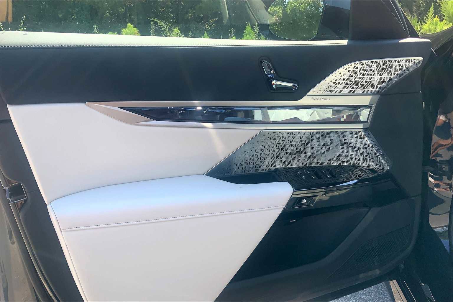 Used 2026 BMW i7 eDrive50 w/ Executive Package image 10