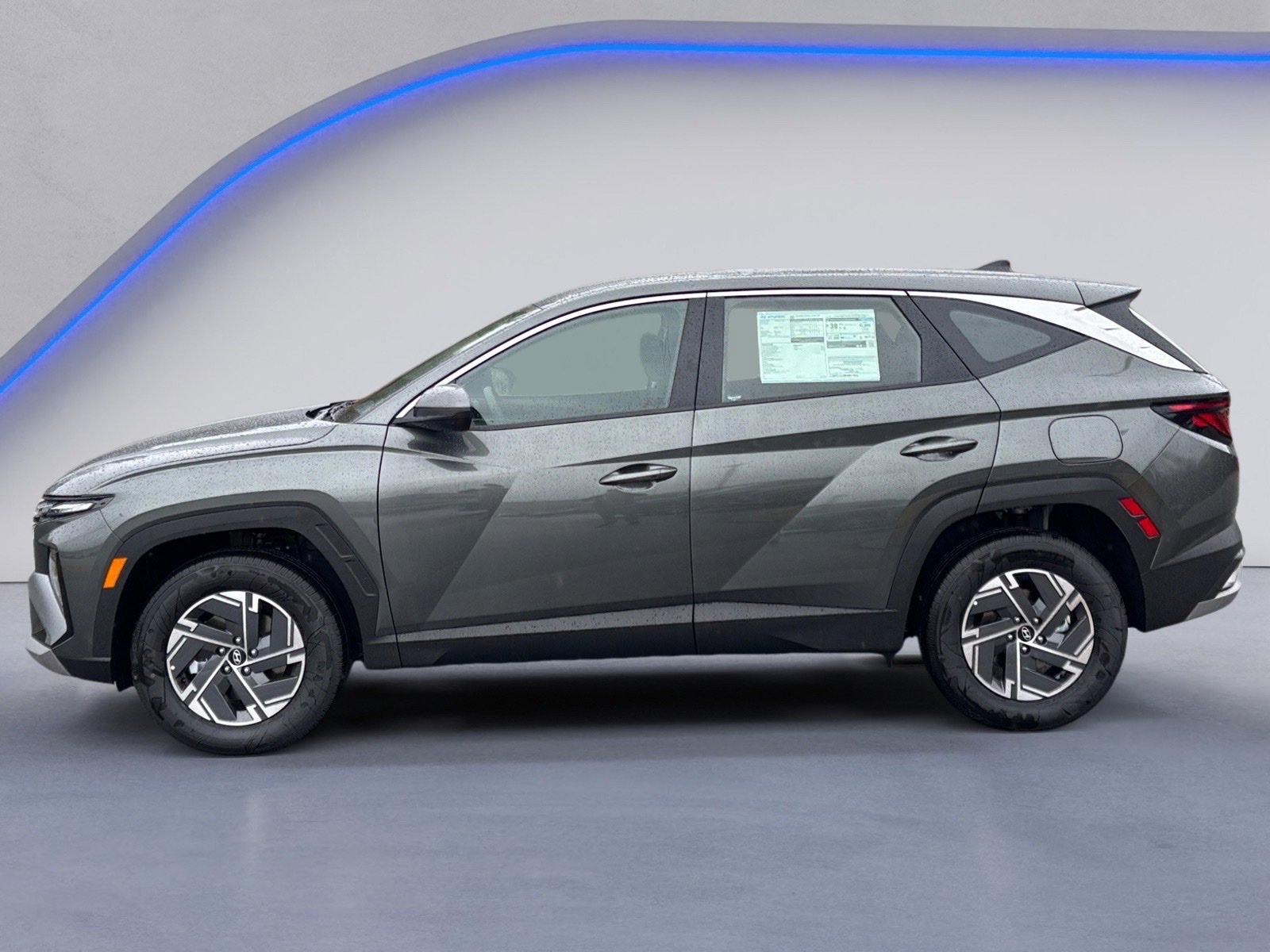 New 2026 Hyundai Tucson Blue SE image 7