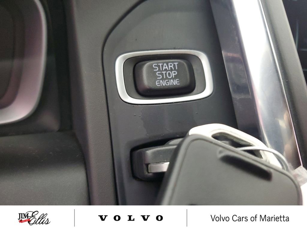 Used 2017 Volvo XC60 T5 Inscription FWD image 32
