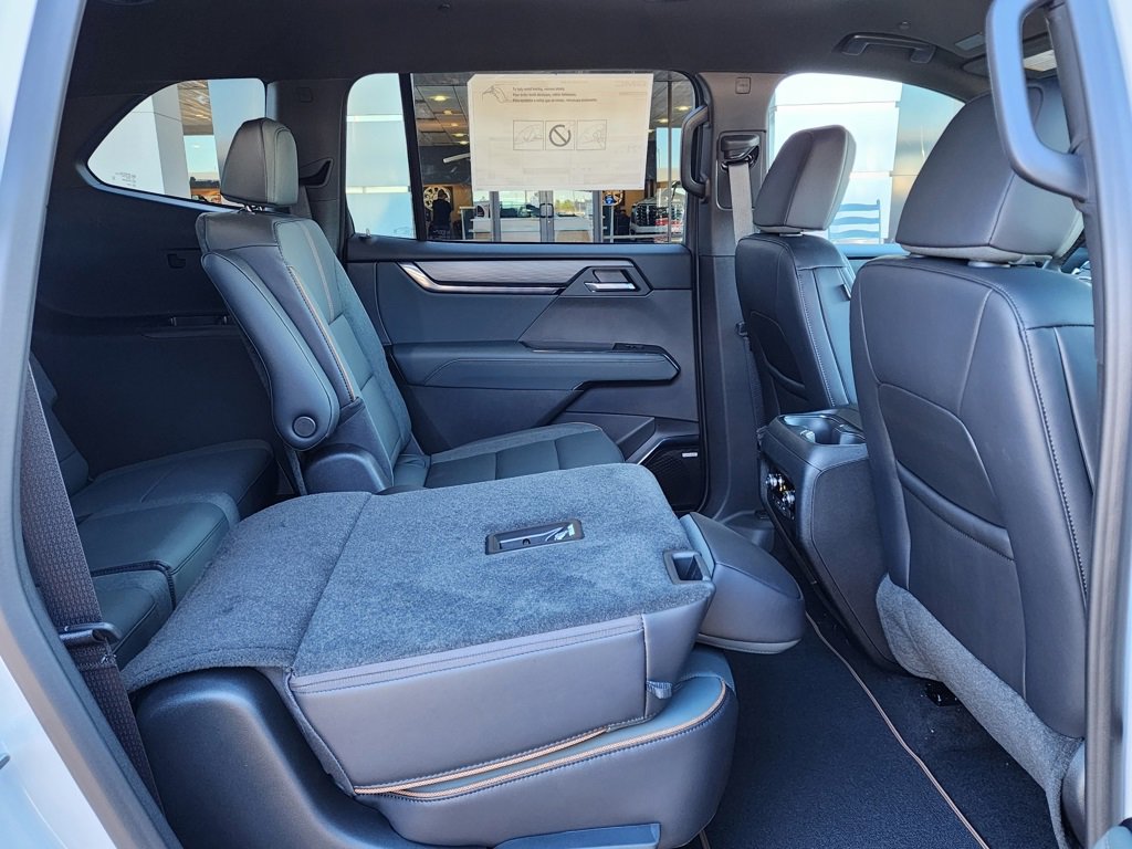 New 2026 GMC Acadia AT4 w/ Luxury Package image 48