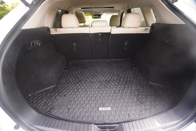 Used 2019 MAZDA CX-5 Touring FWD image 29