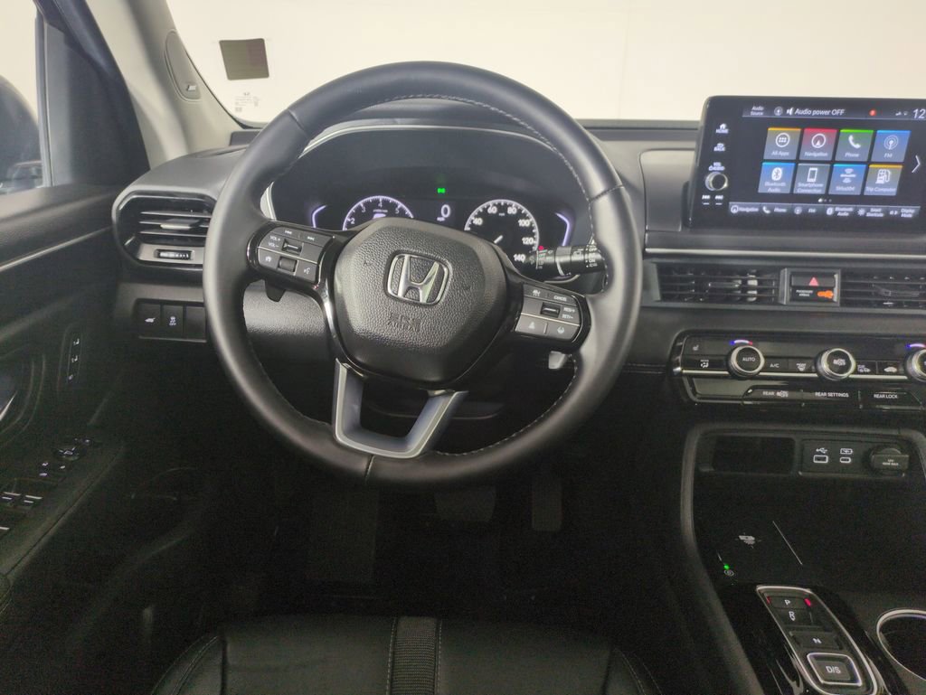Used 2024 Honda Pilot Touring image 17
