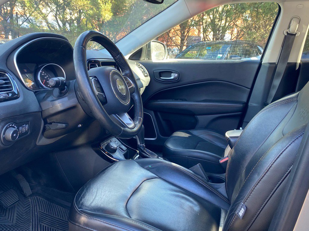 Used 2018 Jeep Compass Limited image 10