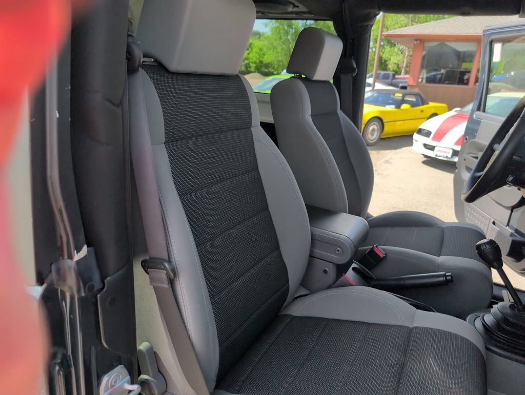 Used 2007 Jeep Wrangler X AWD/4WD image 14