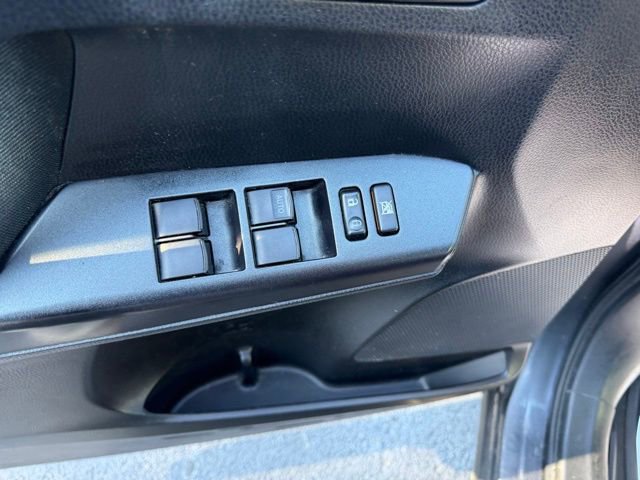 Used 2018 Toyota RAV4 LE image 14