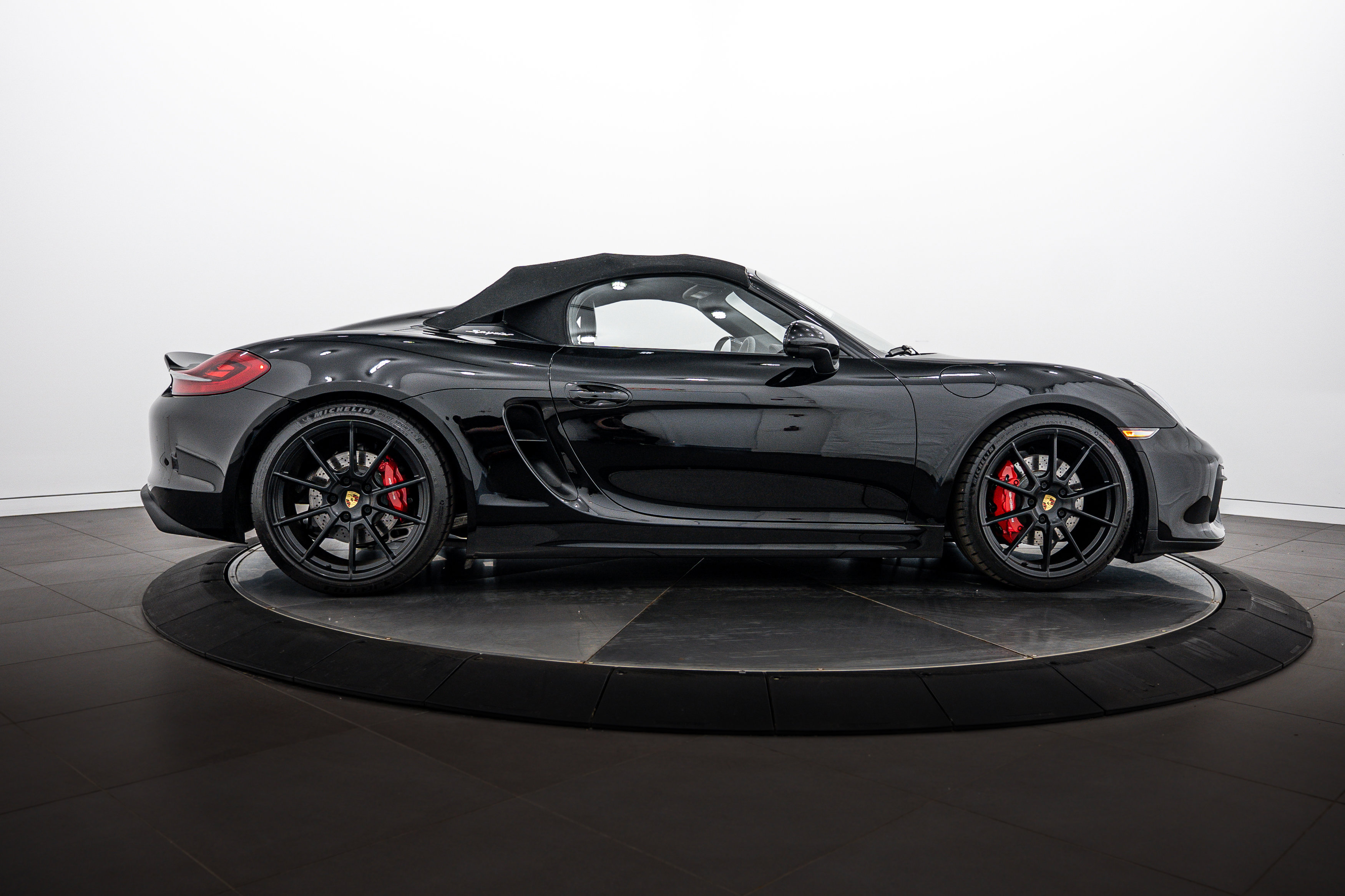 Certified 2016 Porsche Boxster Spyder RWD image 28