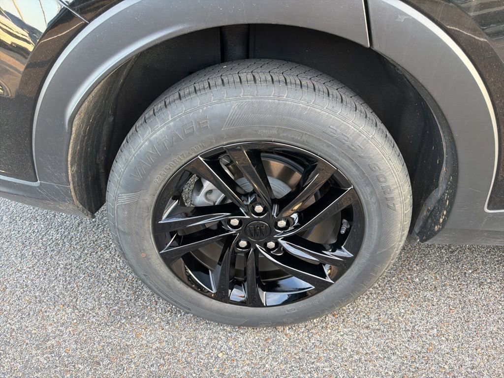 Used 2025 Buick Envista Preferred image 12