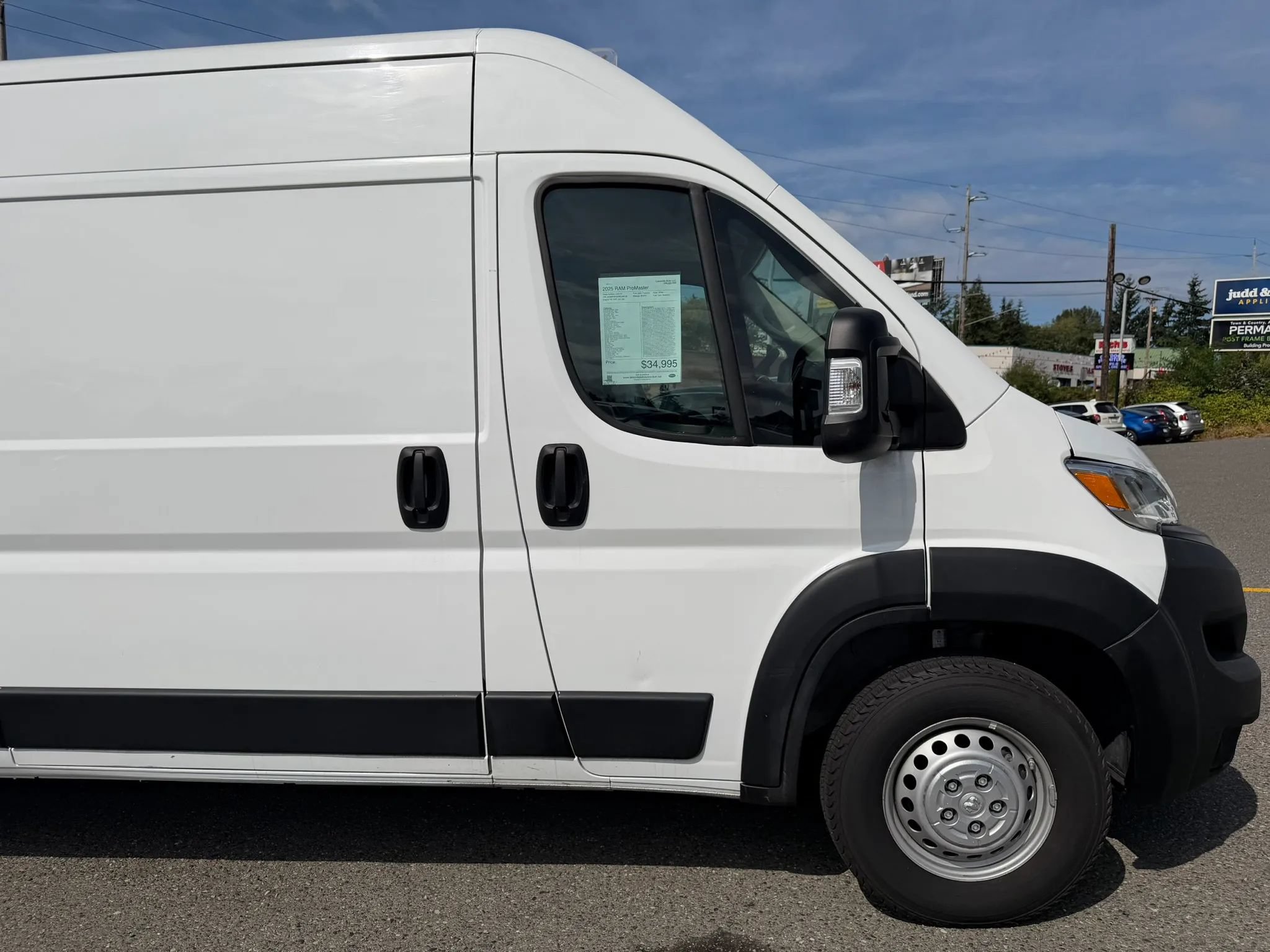 Used 2025 RAM ProMaster 3500 w/ Convenience Group FWD image 4