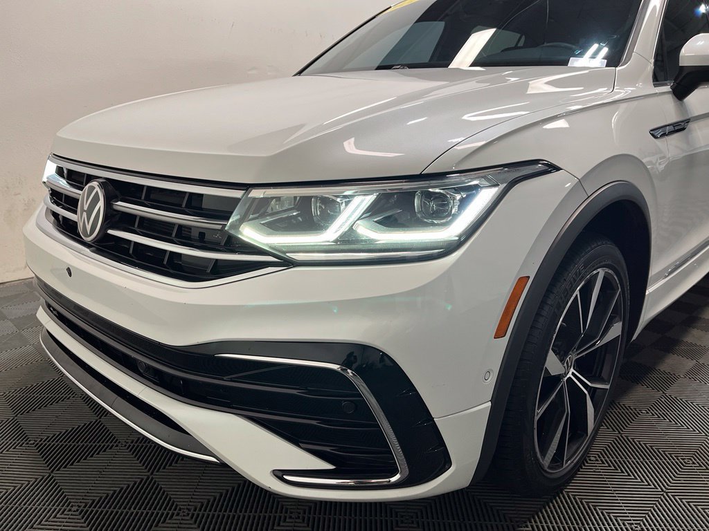 Used 2022 Volkswagen Tiguan SEL R-Line AWD/4WD image 27