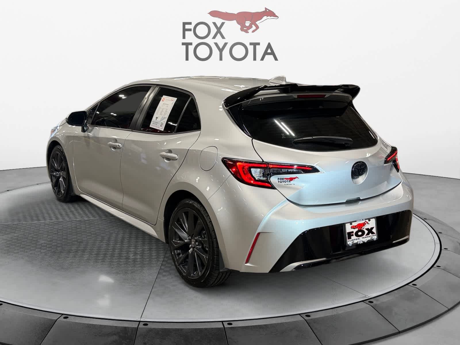 Used 2024 Toyota Corolla XSE FWD image 4