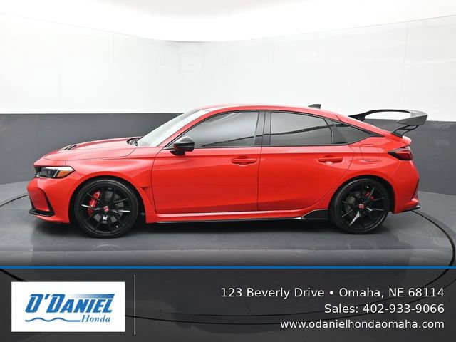 Used 2025 Honda Civic Type R image 2