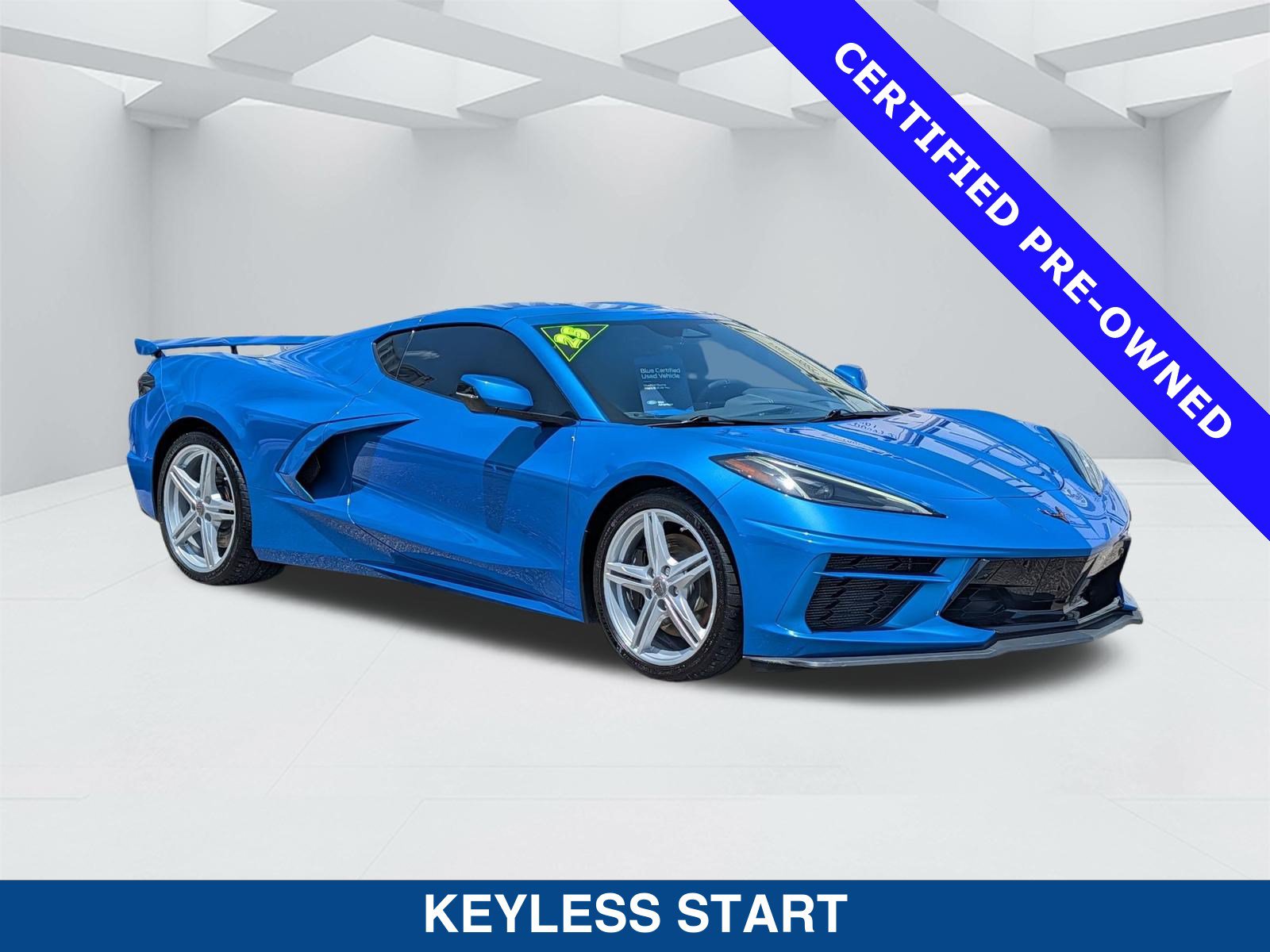 Used 2025 Chevrolet Corvette Stingray Preferred Cpe w/ Z51 Performance Package RWD image 3