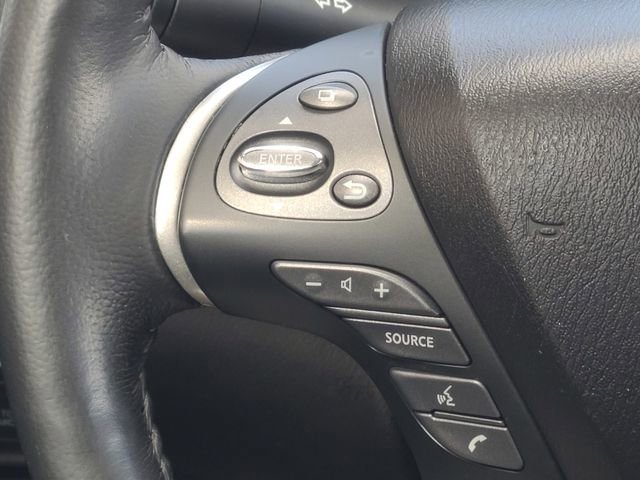 Used 2020 Nissan Pathfinder Platinum image 31