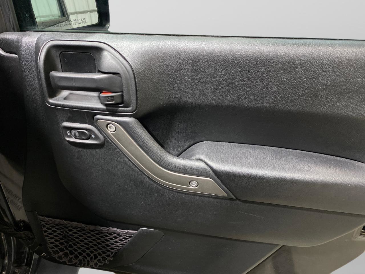 Used 2018 Jeep Wrangler Unlimited Sport S image 18