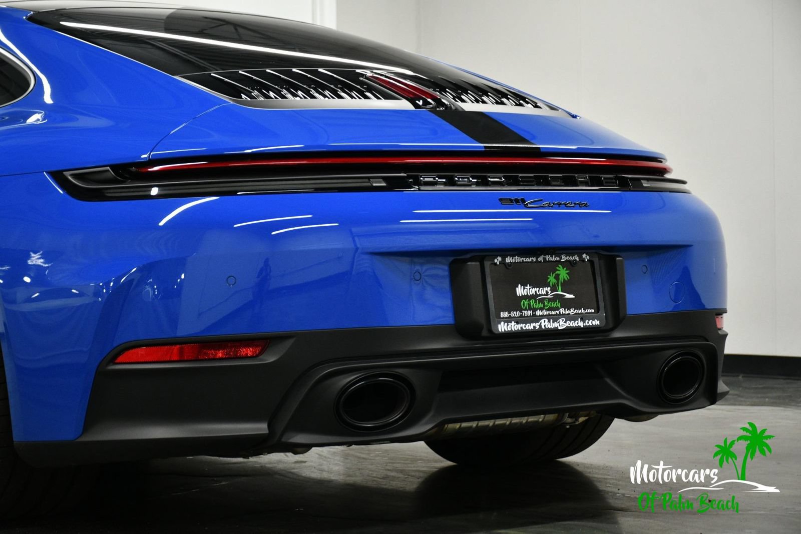 Used 2025 Porsche 911 Carrera RWD image 16