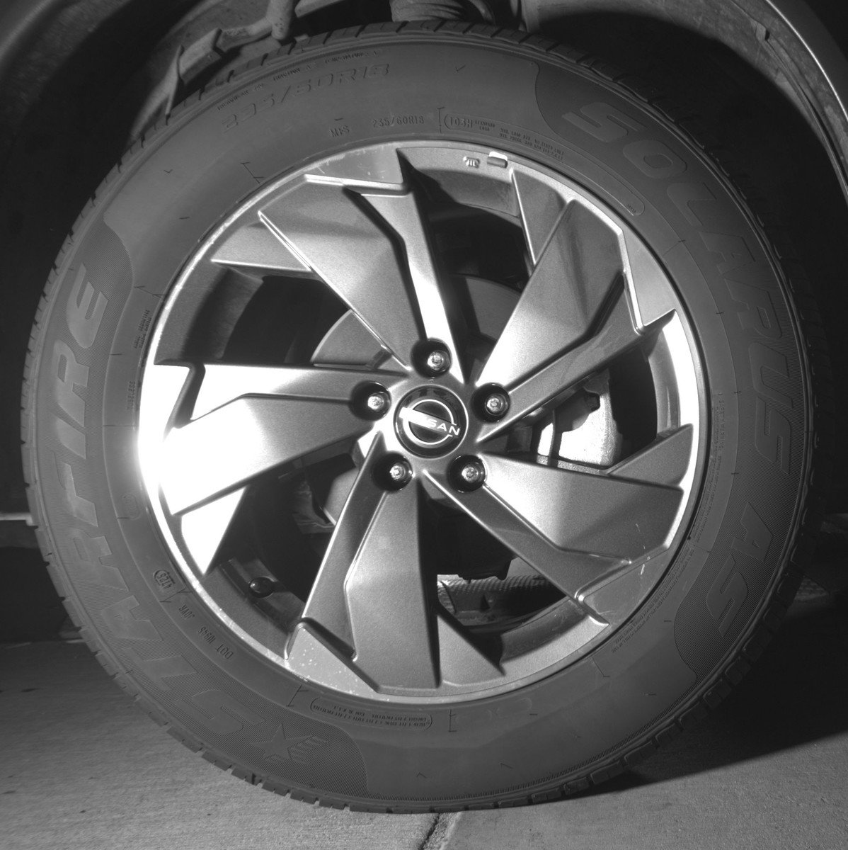 Used 2025 Nissan Rogue SV FWD image 13