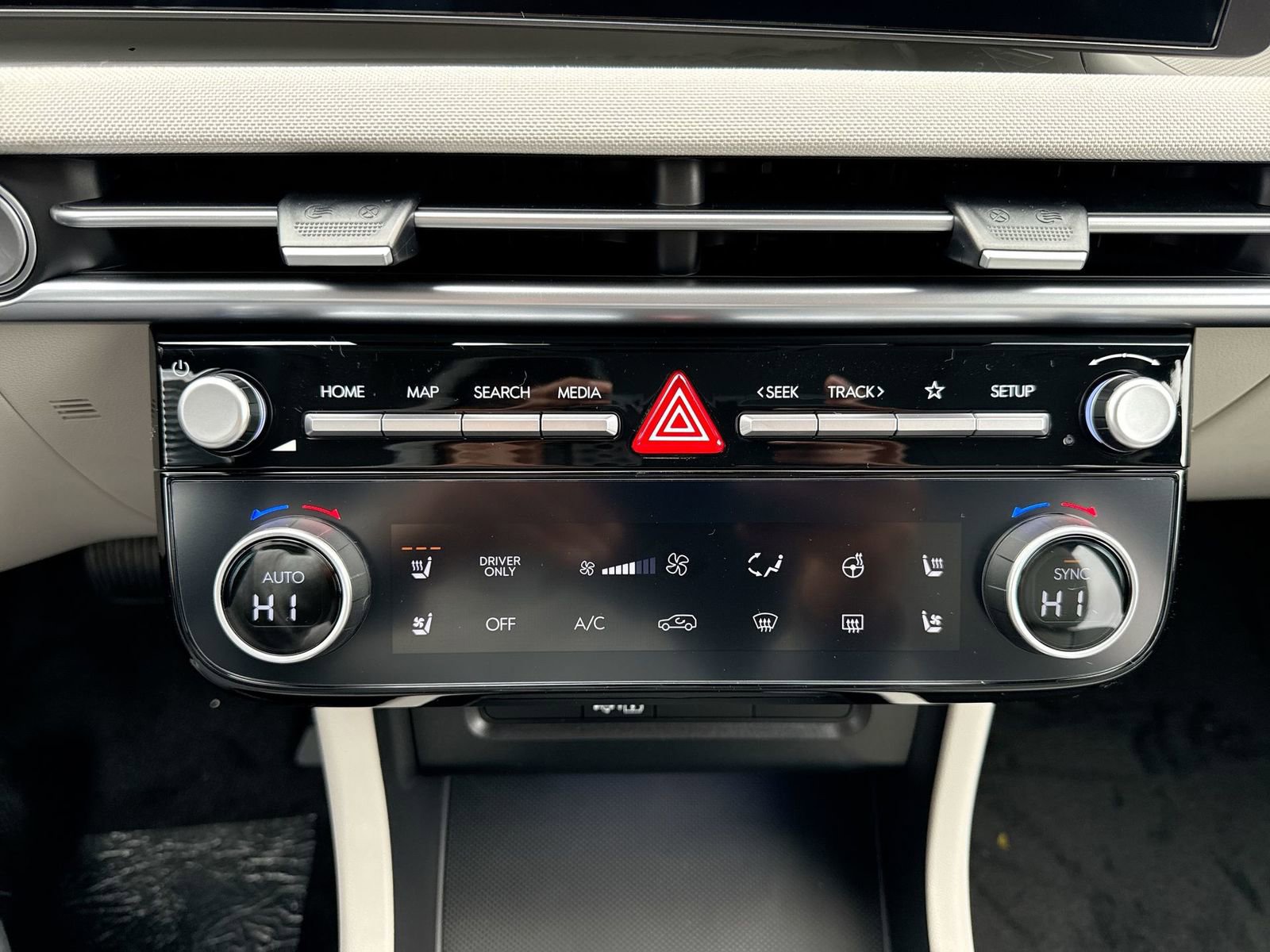 New 2026 Hyundai Tucson Limited image 20