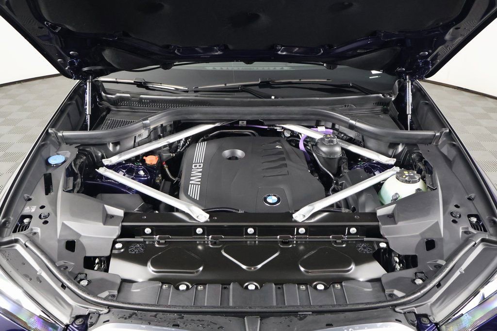 New 2026 BMW X5 sDrive40i w/ Climate Comfort Package image 9